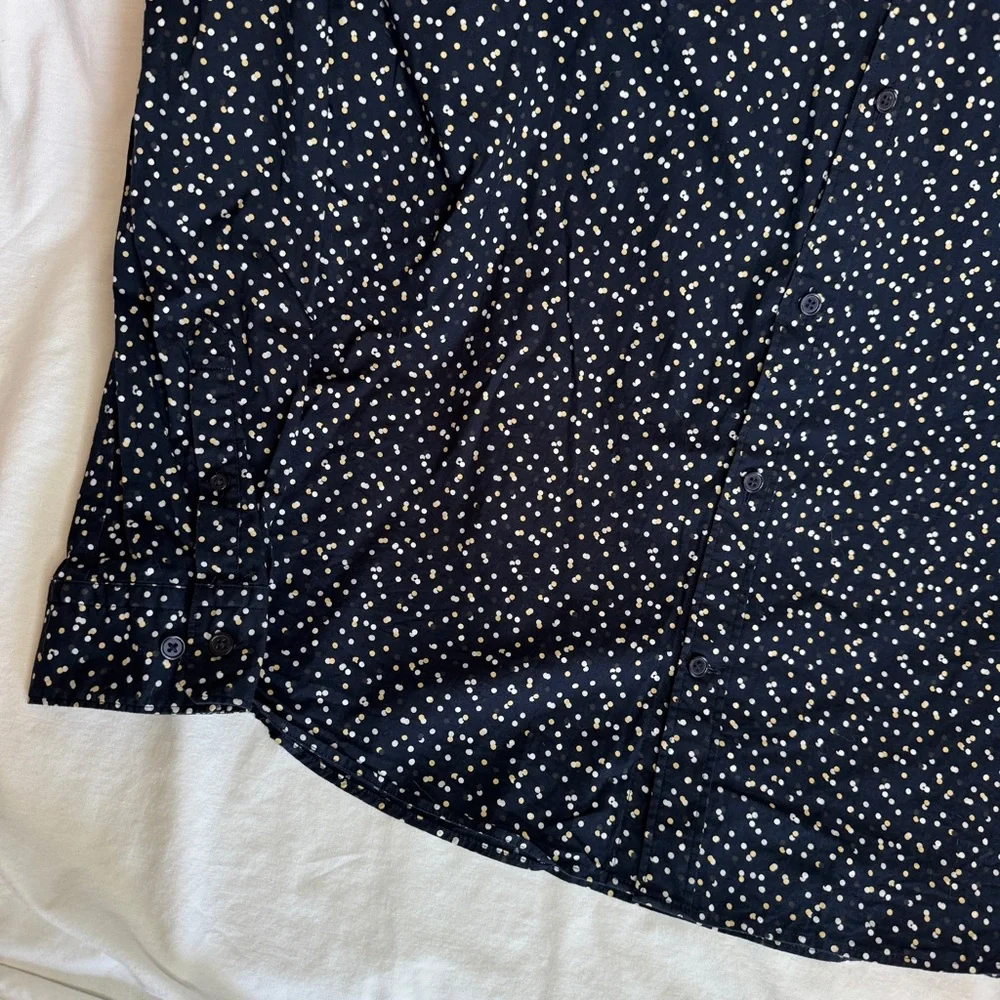Express Men's Navy and White Polka Dot Shirt - Picture 3 of 5